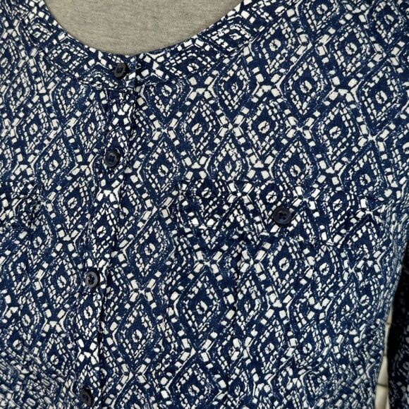 Cato Ikat Diamond Print Button Up Shirt Blue White Small Long Sleeve - Picture 8 of 15